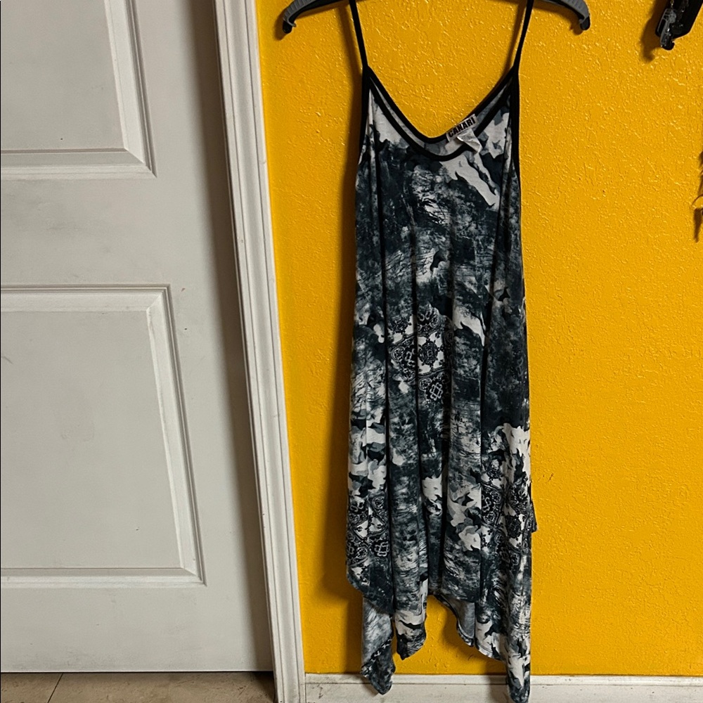 Canari Black and White Tie-Dye Top